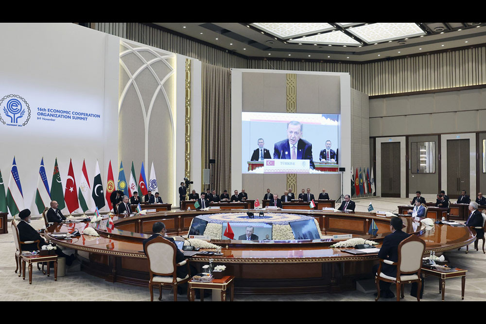 Uzbekistan hosts summit of regional economic alliance